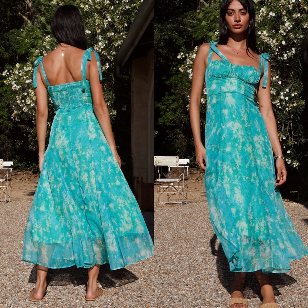 Lovers Dance Midi Dress Green